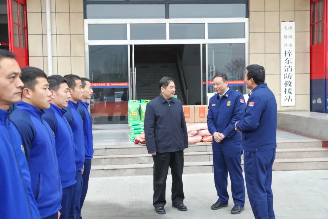 济南新材料产业园区管委会主任韩利师走访慰问梓东消防救援站