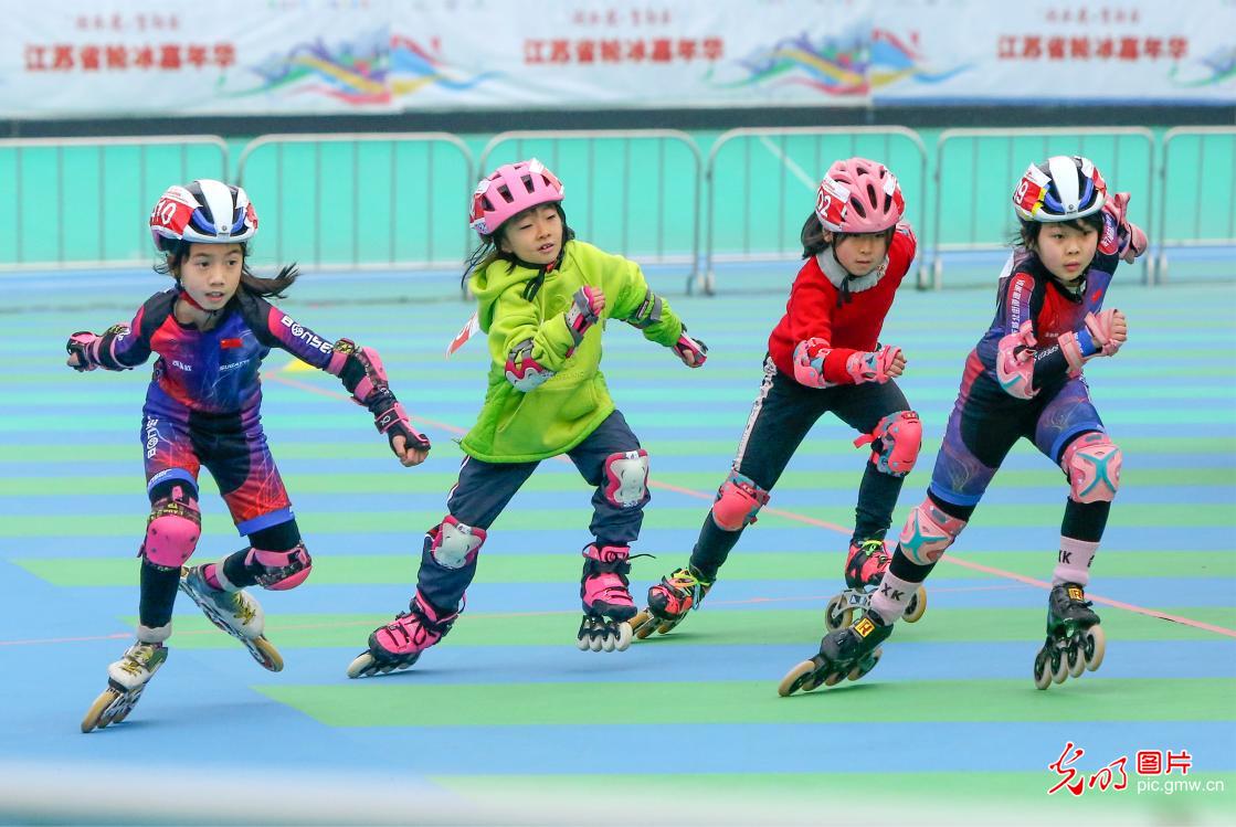 苏州哪里有青少年足球比赛(青少年短道速滑及轮滑冰球赛在苏州举行)