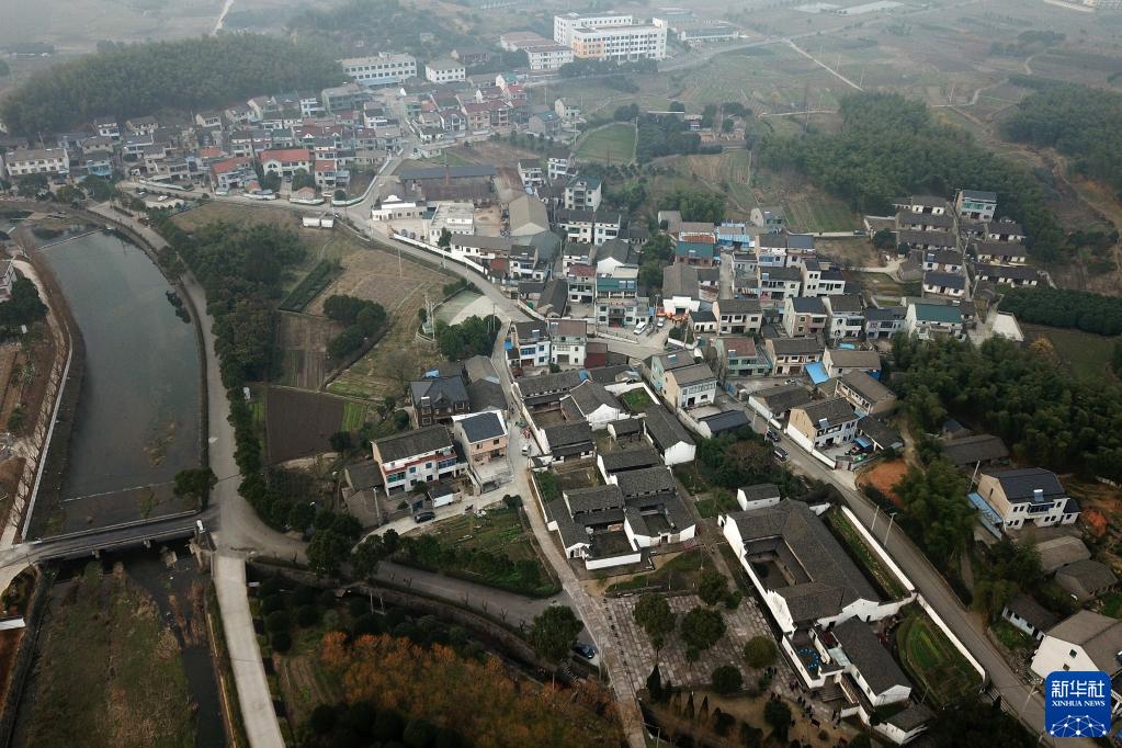 丹心如一為人民——習(xí)近平總書記同人民在一起的故事