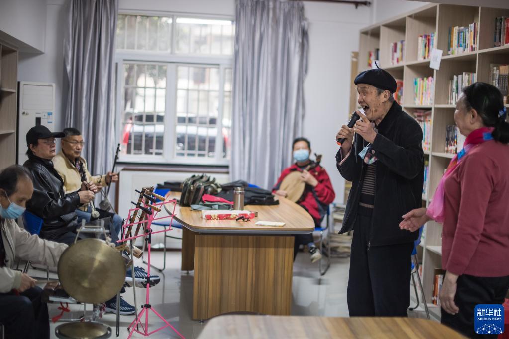 丹心如一為人民——習(xí)近平總書記同人民在一起的故事
