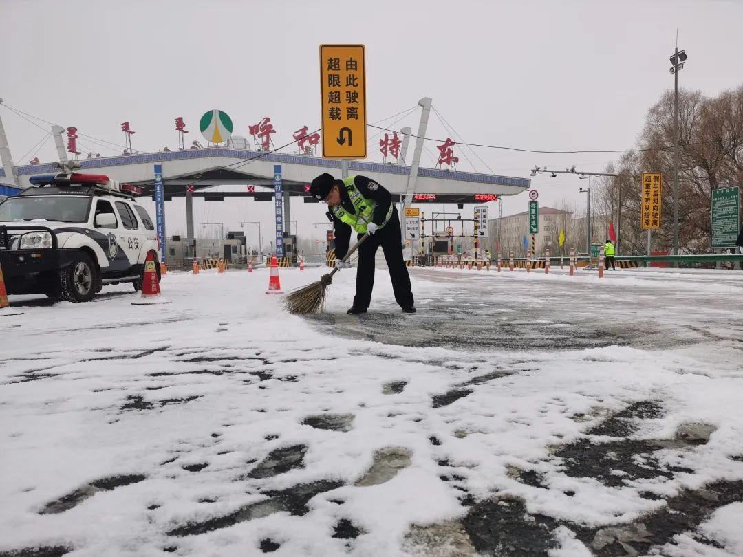 一家不圆万家圆·春节我在岗