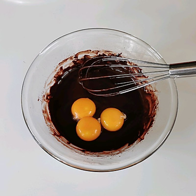 香缇奶油是什么东西（巧克力香缇奶油裸蛋糕教程分享）