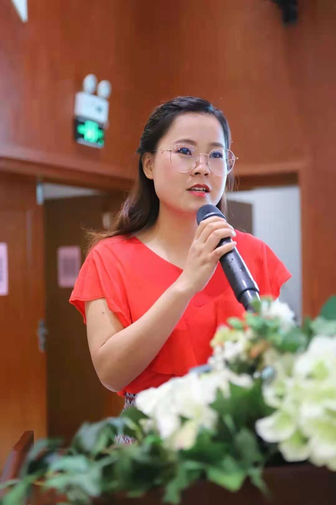 我身边的师德小故事有哪些 _飞翔号