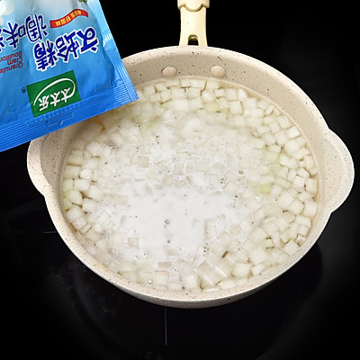 瑶柱冬茸羹健康营养、不油不腻，一家人晚饭吃真舒服