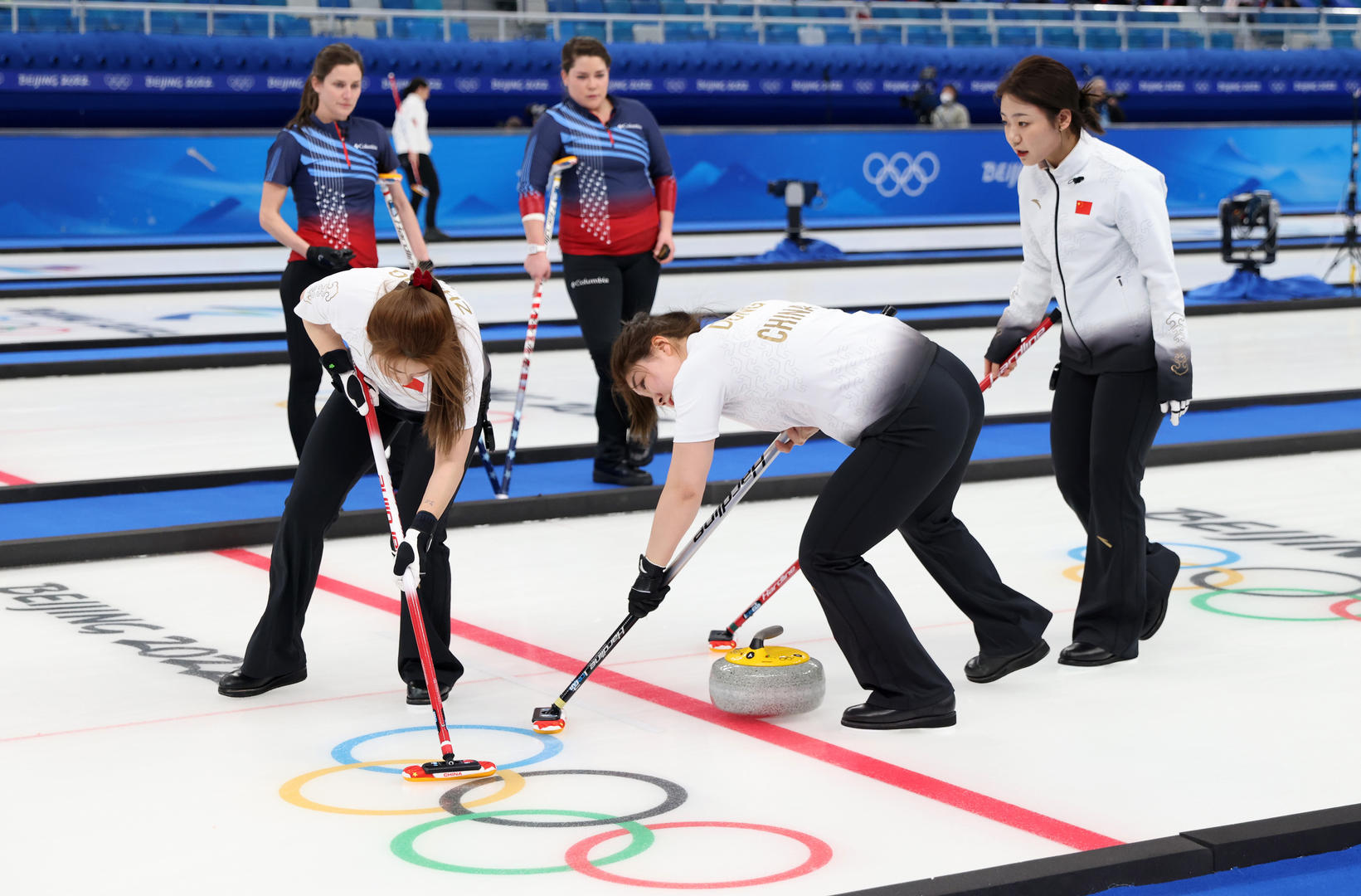 女子冰壶循环赛丨中国队4比8不敌美国队遭遇3连败 天天看点