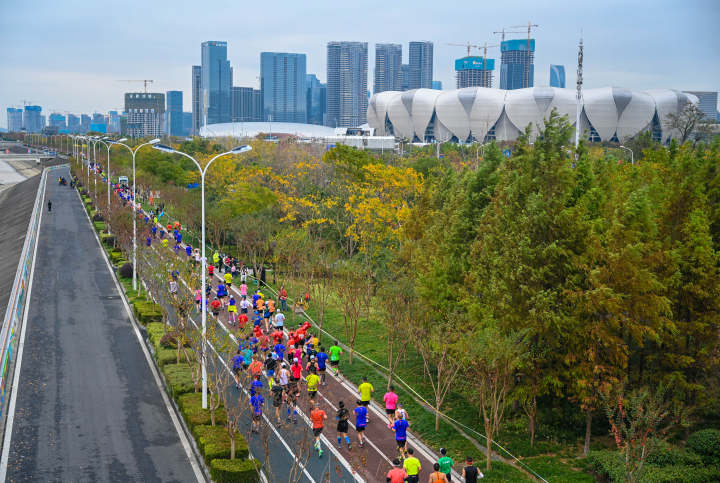 杭州篮球比赛哪里报名(杭马线上赛明早9点报名，这几个大家都在问的问题，小时帮你解答)