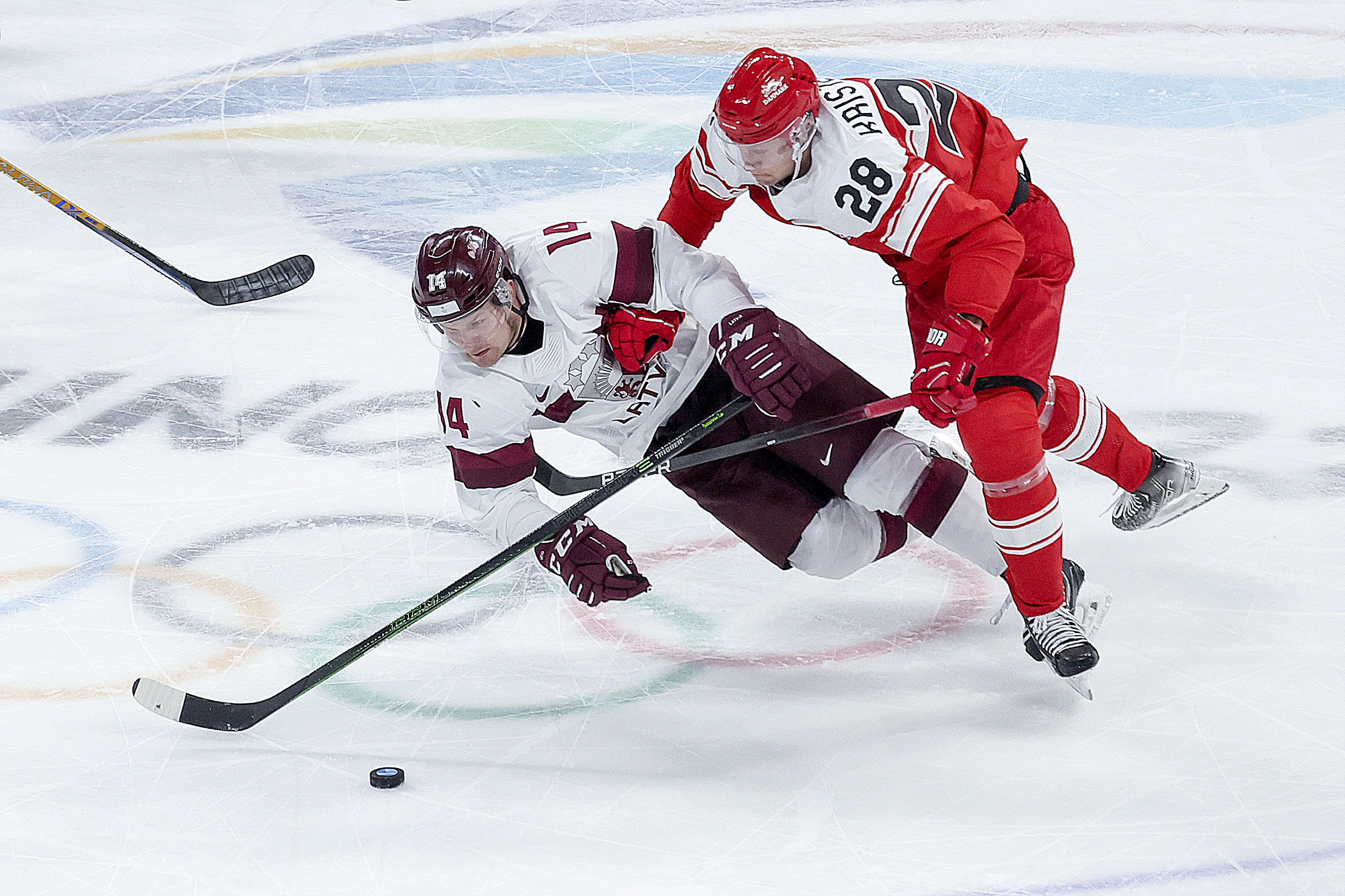 拉脱维亚丹麦队温哥华冬奥会女子1500米决赛(冰球怎么玩)(巴特纳)