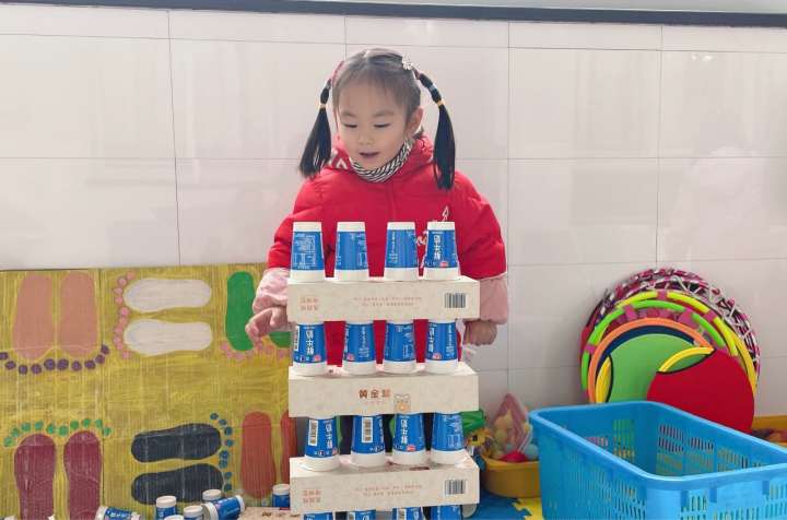 幼儿园奥运会项目有哪些项目(滑雪、滑板、冰球、冰壶、短道速滑……这所幼儿园办了一场迷你版冬奥会)