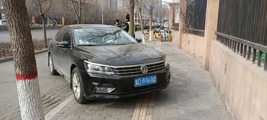 违章投诉,