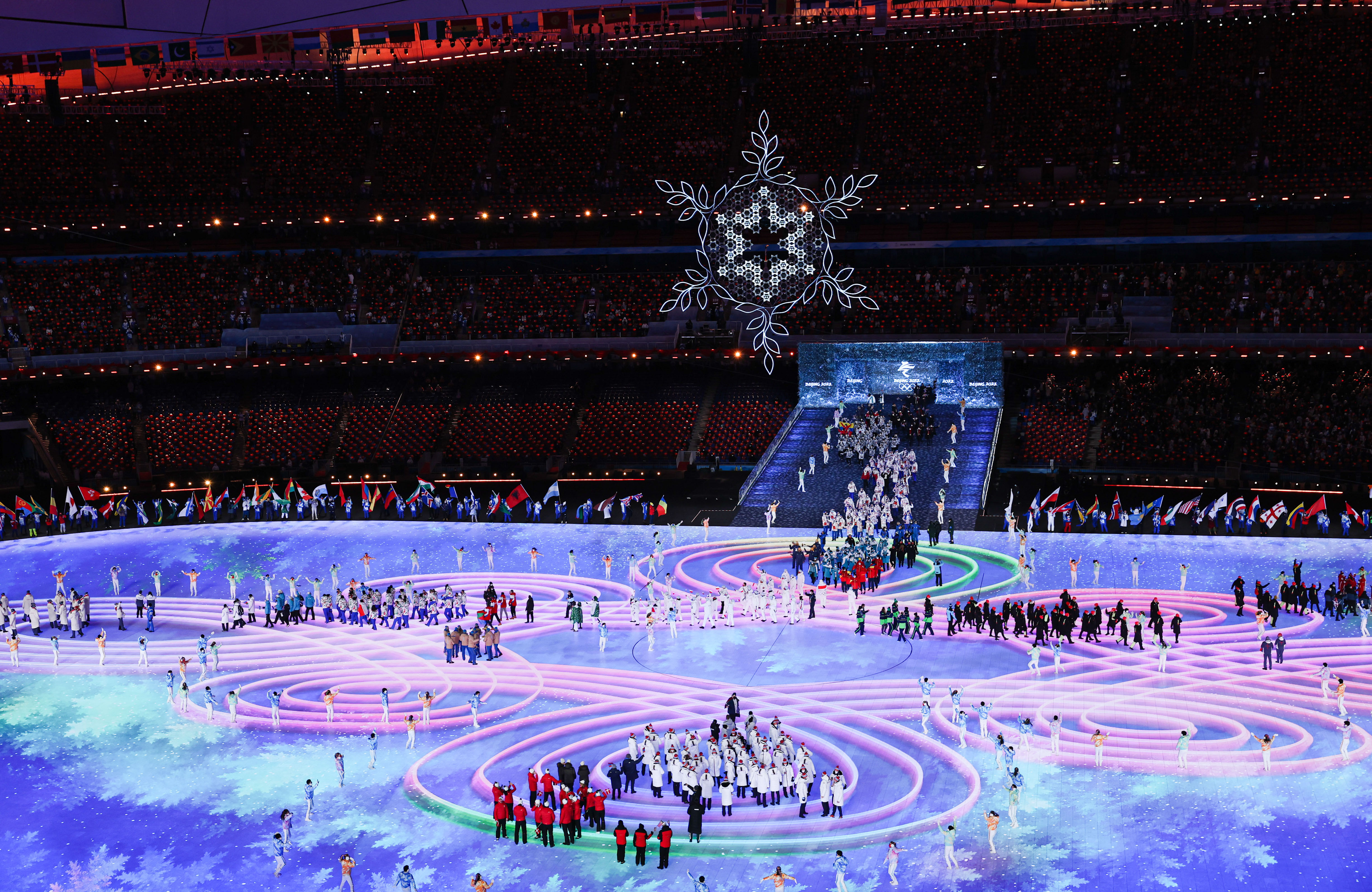 北京冬奥会 | 张艺谋团队详解闭幕式：再见，一起向未来