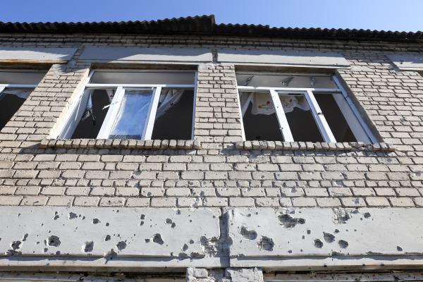 逃离自制的战争乌鸦尼奥难民到俄罗斯