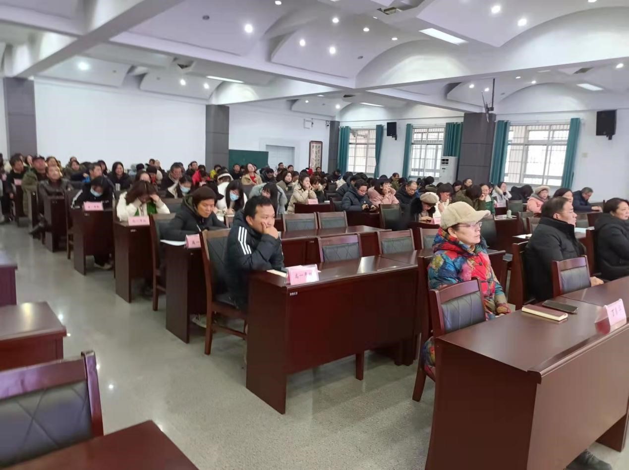 九江市田家炳實驗中學(xué)召開2022年度春季開學(xué)(圖1) 九江市田家炳實驗中學(xué)召開2022年度春季開學(xué)(圖1)