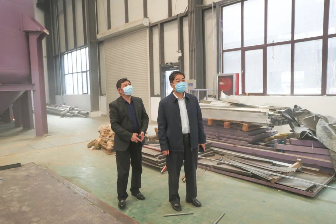 济南新材料产业园区管委会主任韩利师调研项目建设