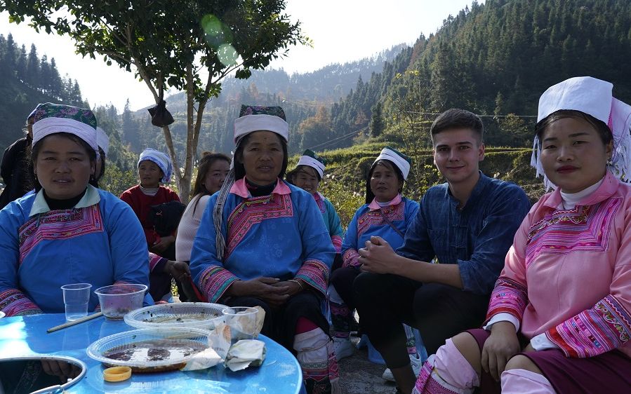 在贵州深山里 一个名叫“包子”的德国青年开启了乡村探索之旅