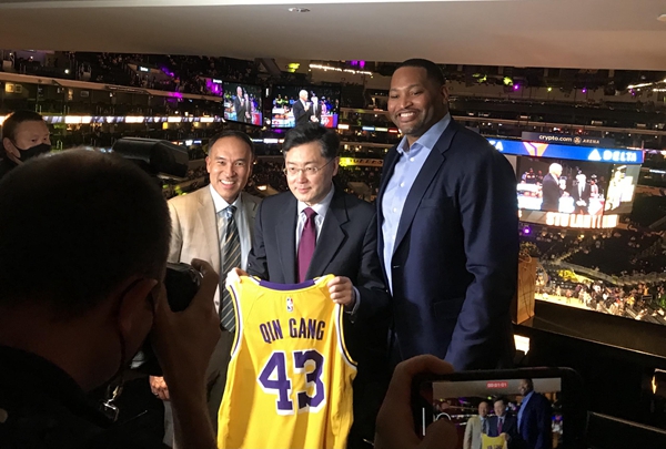 为什么nba来中国打比赛(风雨兼程，篮球外交正当时)