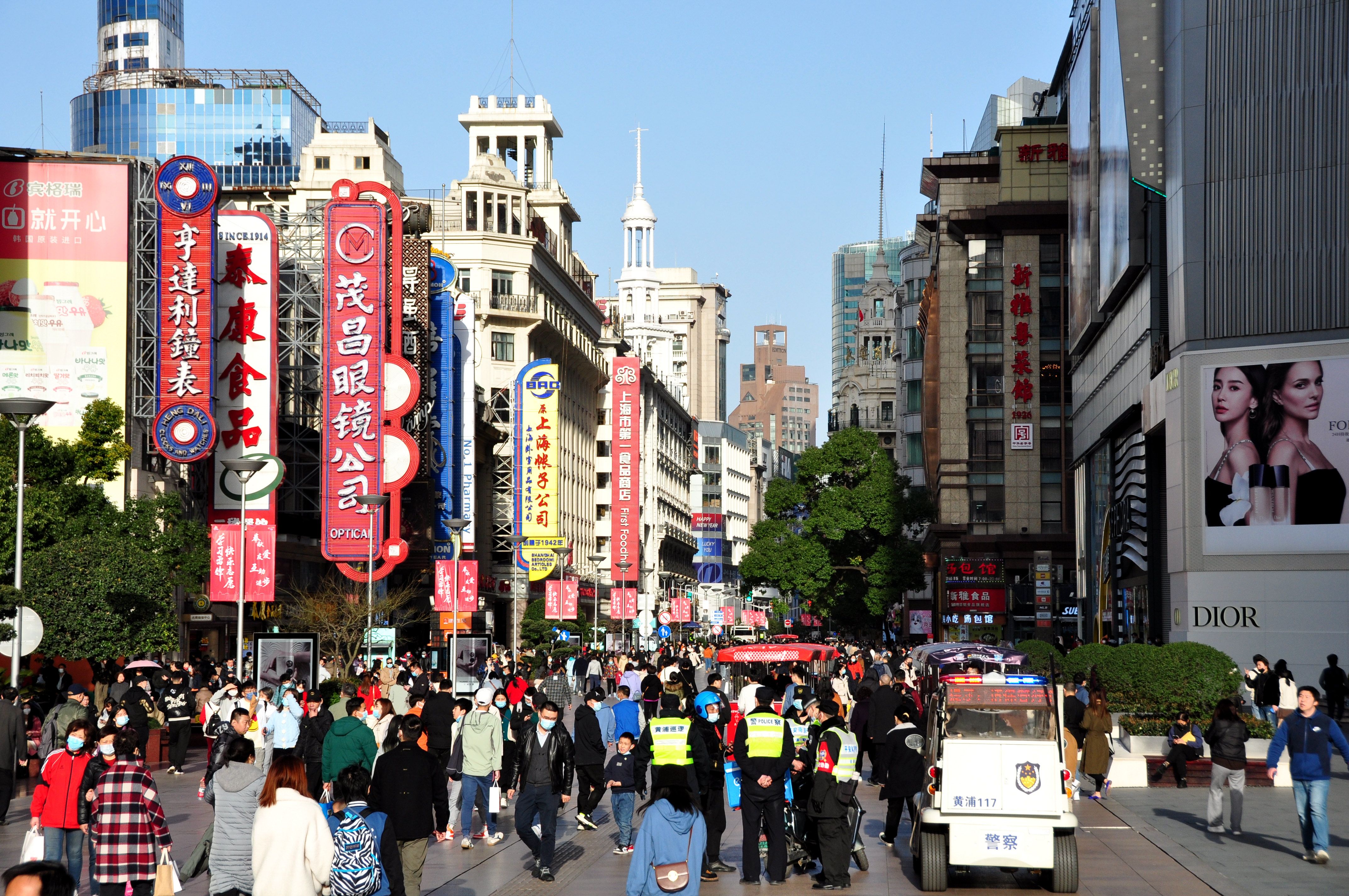 消费重回第一拉动力地位，今年如何持续发力？