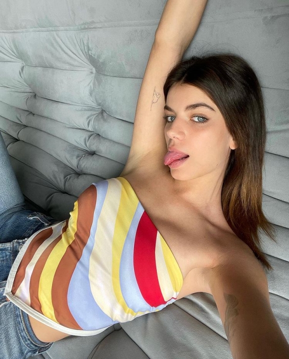 美女扮丑也是美女！法国正妹Sonia Ammar美照欣赏