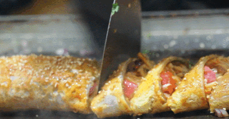 东北小吃那么多，凭啥烤冷面能当上杠把子？