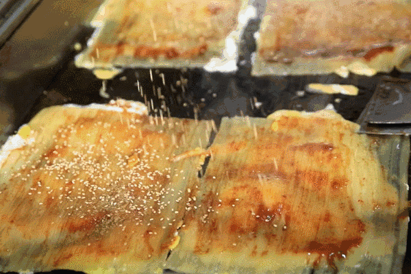 东北小吃那么多，凭啥烤冷面能当上杠把子？