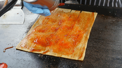 东北小吃那么多，凭啥烤冷面能当上杠把子？