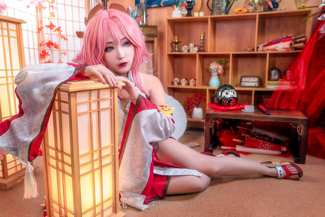 游戏《原神》八重神子Cosplay图-哪边嗨