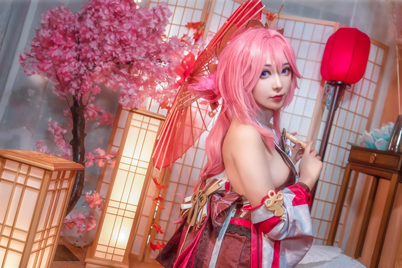 游戏《原神》八重神子Cosplay图-哪边嗨