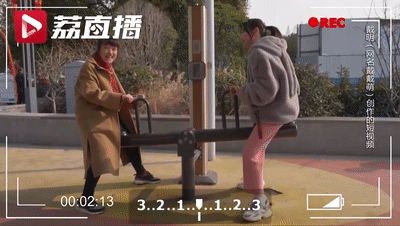 “我计划拍100条视频，不料刚发1条就火了”