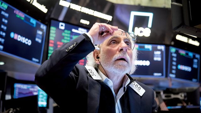 美国股民情绪已跌至冰点，何时反转？
