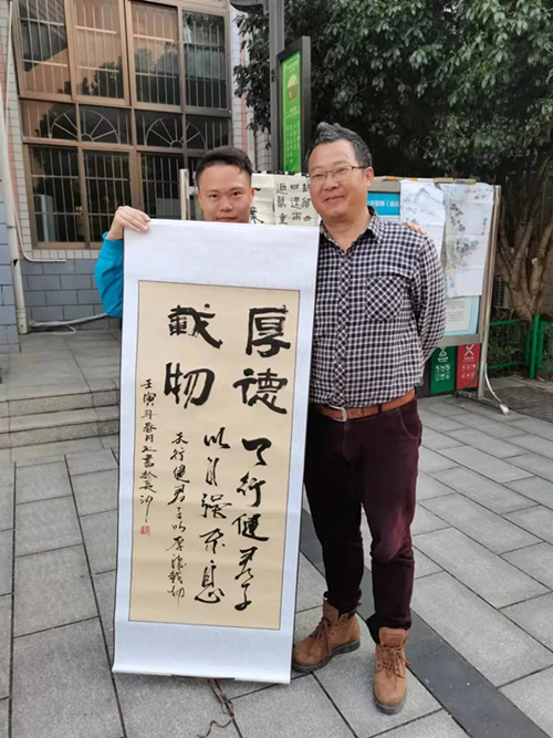 明德雨花實(shí)驗(yàn)中學(xué)舉行主題愛(ài)心義賣(mài)活動(dòng)(圖5)