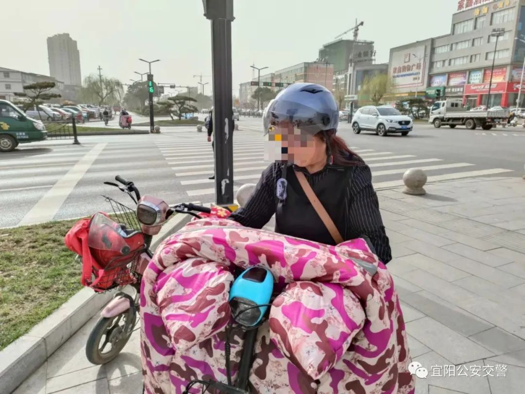 曝光台丨一批违反交通信号灯行驶的车辆大曝光