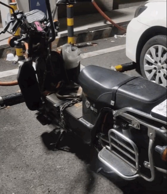 滴滴打车竟然遇到摩托车接单：乘车人很淡定