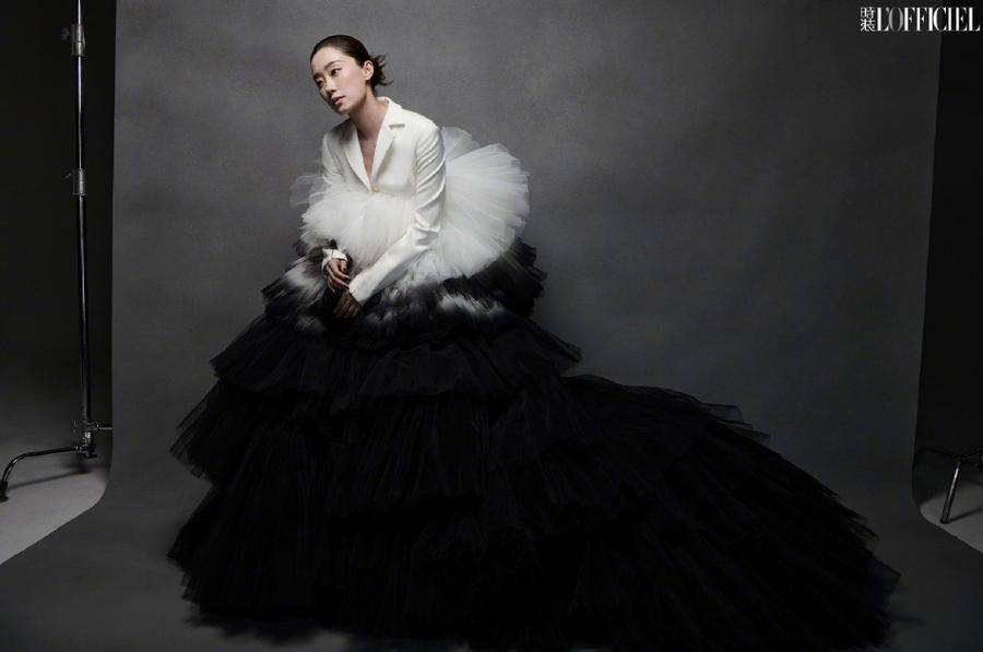 张小斐时尚大片 古典感十足