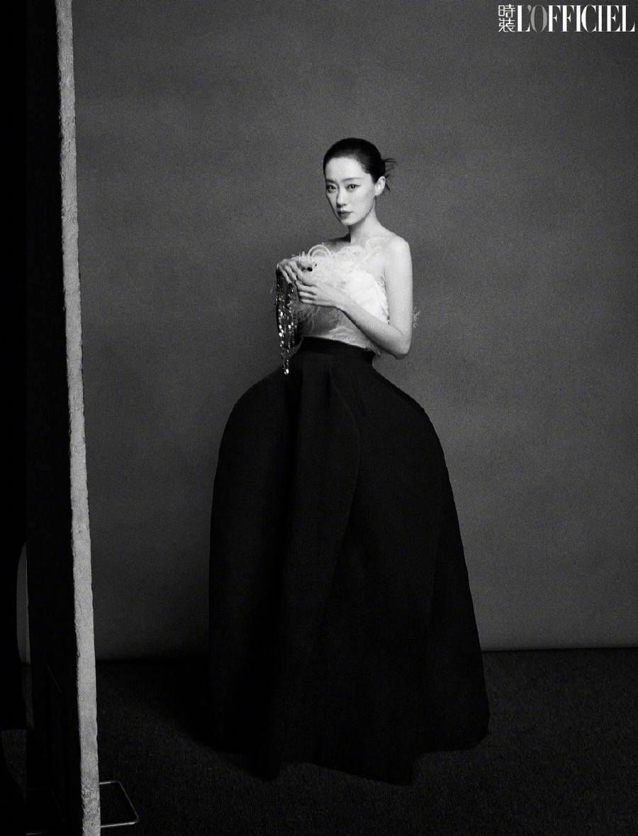 张小斐时尚大片 古典感十足