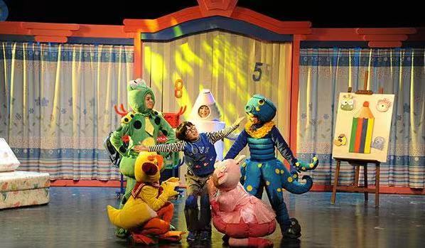 �ƶ�������������ľ�Ŀ�׸�������