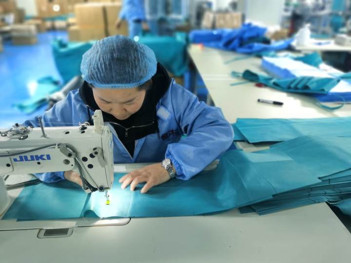 嘉興南湖國際實驗學校設(shè)計了一款腰袋(圖6) 嘉興南湖國際實驗學校設(shè)計了一款腰袋(圖6)