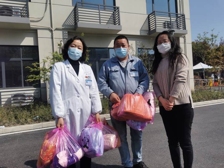 嘉興南湖國際實驗學校設(shè)計了一款腰袋(圖26) 嘉興南湖國際實驗學校設(shè)計了一款腰袋(圖26)