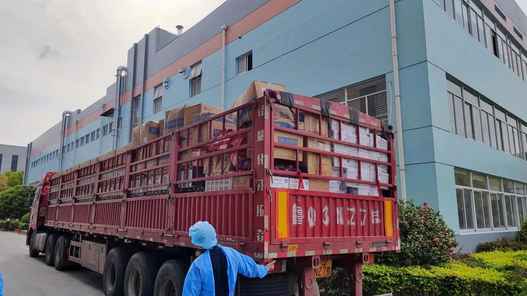 上海“繁花公益”捐赠50吨抗疫物资，系从山东沂水紧急筹集