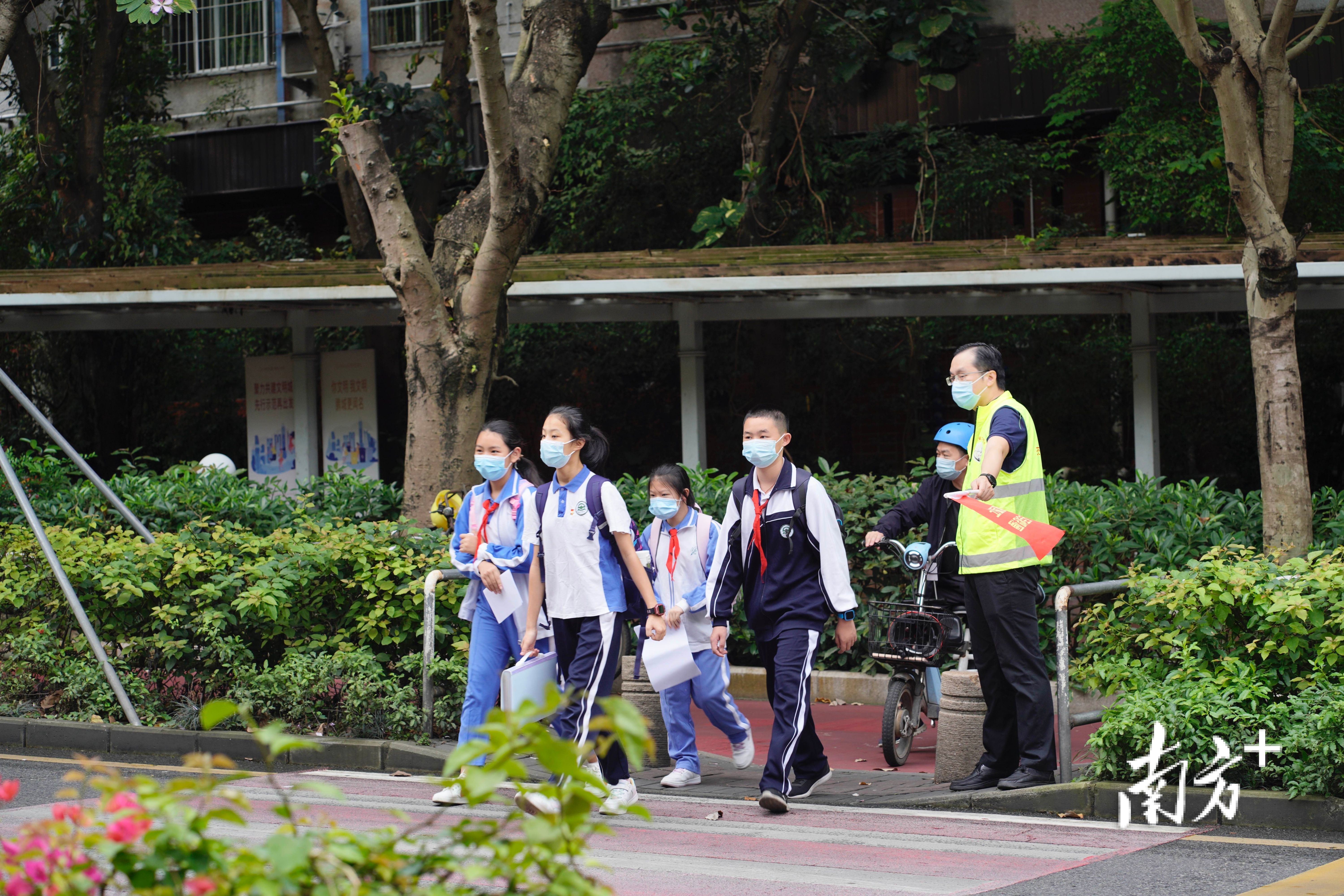 深圳华侨城小学怎么样?开学首日这样做(图5)