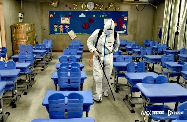 深圳市福田區(qū)皇崗中學(xué)九個(gè)年級(jí)全部回歸(圖5) 深圳市福田區(qū)皇崗中學(xué)九個(gè)年級(jí)全部回歸(圖5)