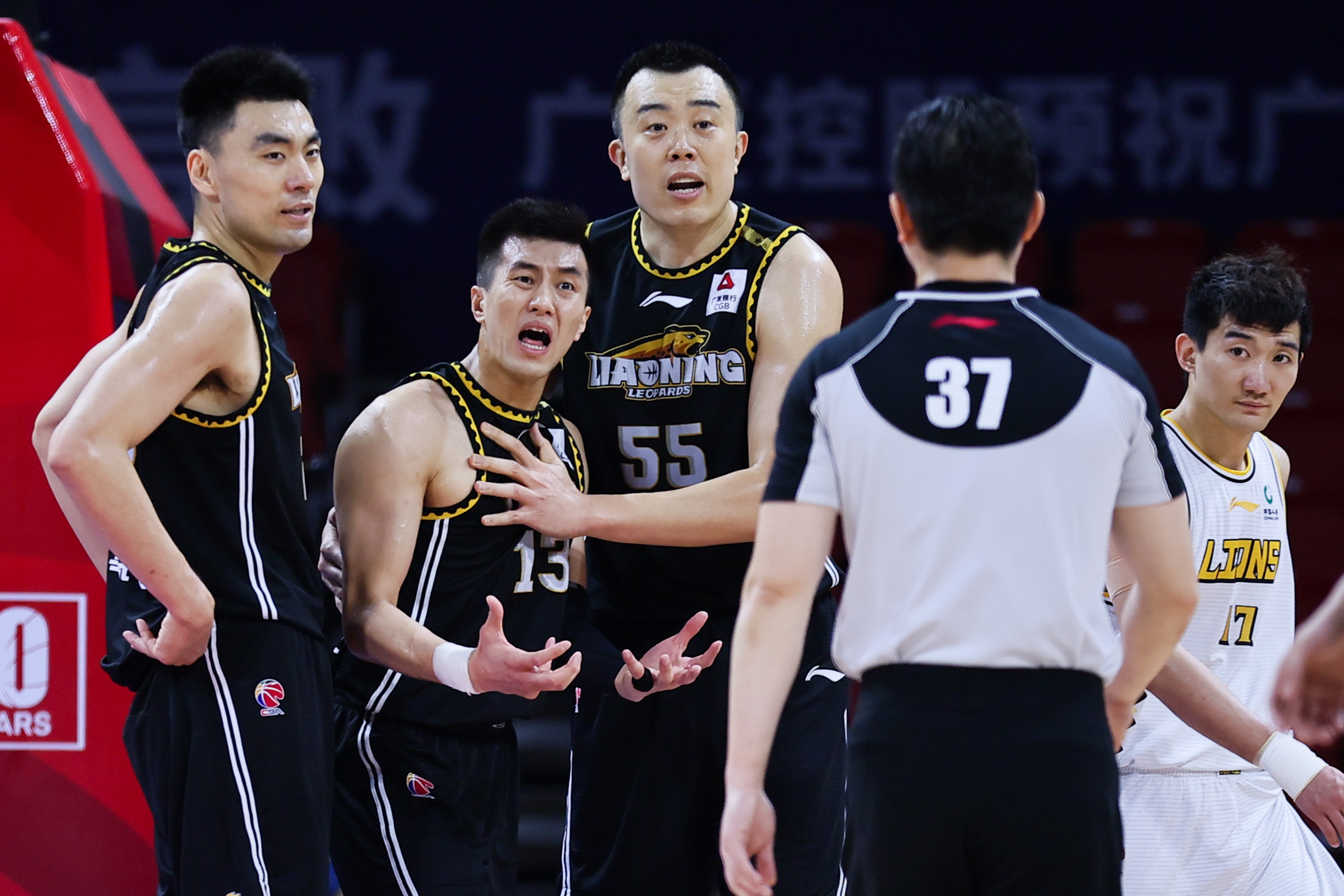 cba总决赛哪个队最好(辽宁男篮CBA总冠军！4-0横扫广厦，赵继伟拿下FMVP)