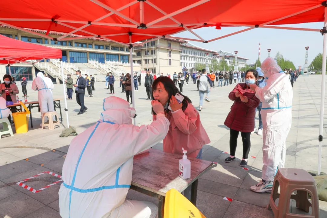 济南新材料产业园区：党旗飘扬在“疫”线，众志成城“战”疫情