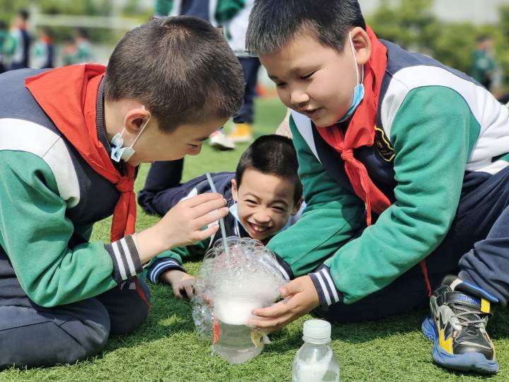 浙江外国语附属云会小学开展航天周活动(图6)