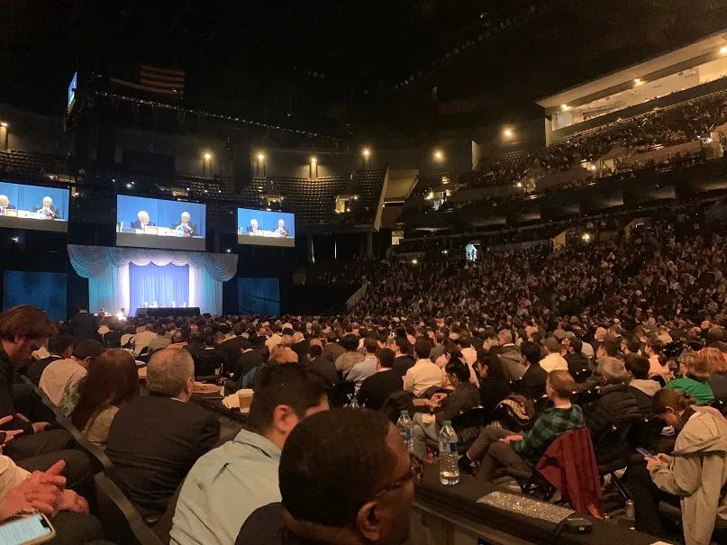 巴菲特股东大会金句来了！继续投资中国市场，抨击比特币，回击“弹劾”，这项资产被“股神”称为氧气