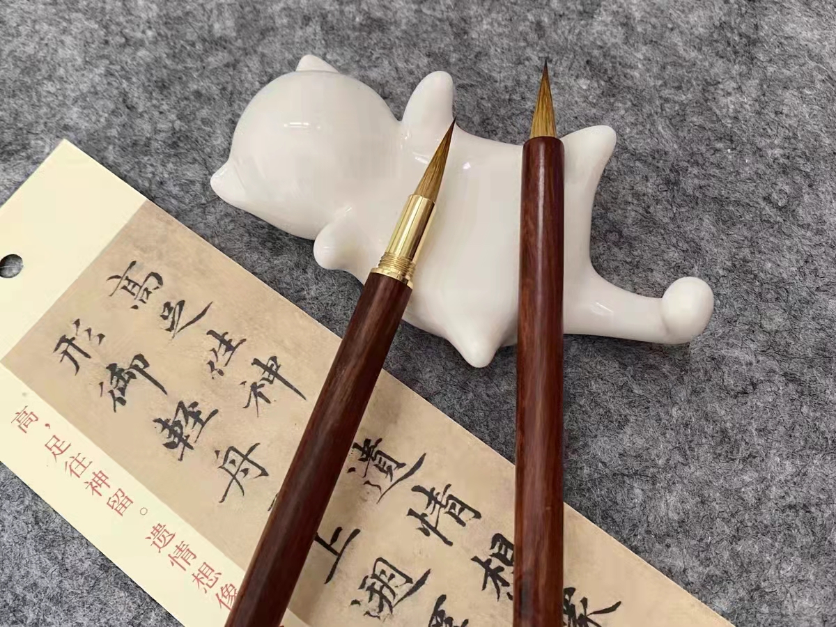 中国青少年钟情传统文房四宝