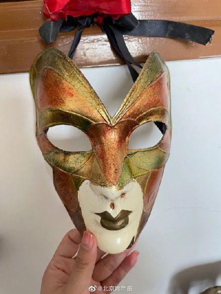 疫情下上海89岁独居老人的体面