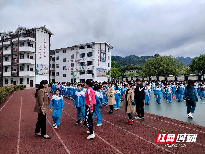 武陵源区军地小学开展“防震减灾·2022”(图2)