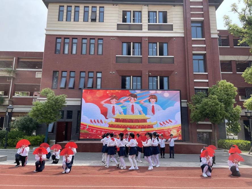 金陵小学（仙林湖校区）第十三周升旗仪式(图6)