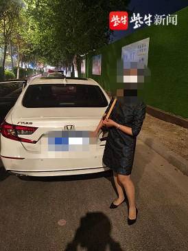 ͬѧ�ۻ��ǿ Ů�ӾƼݱ���