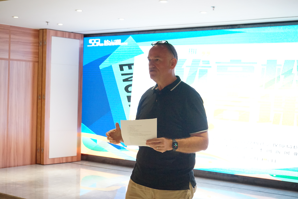 解锁商务英语和国际礼仪知识，“优享松湖”语言课开讲了