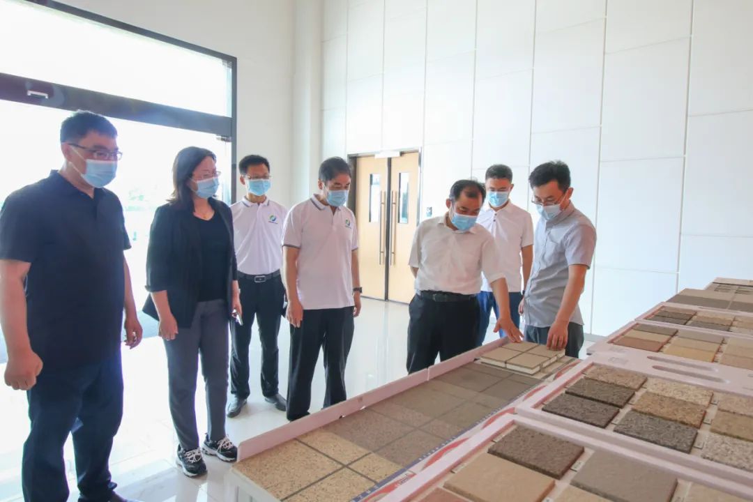 济南市投资促进局到济南新材料产业园区开展“送政策进企业”活动